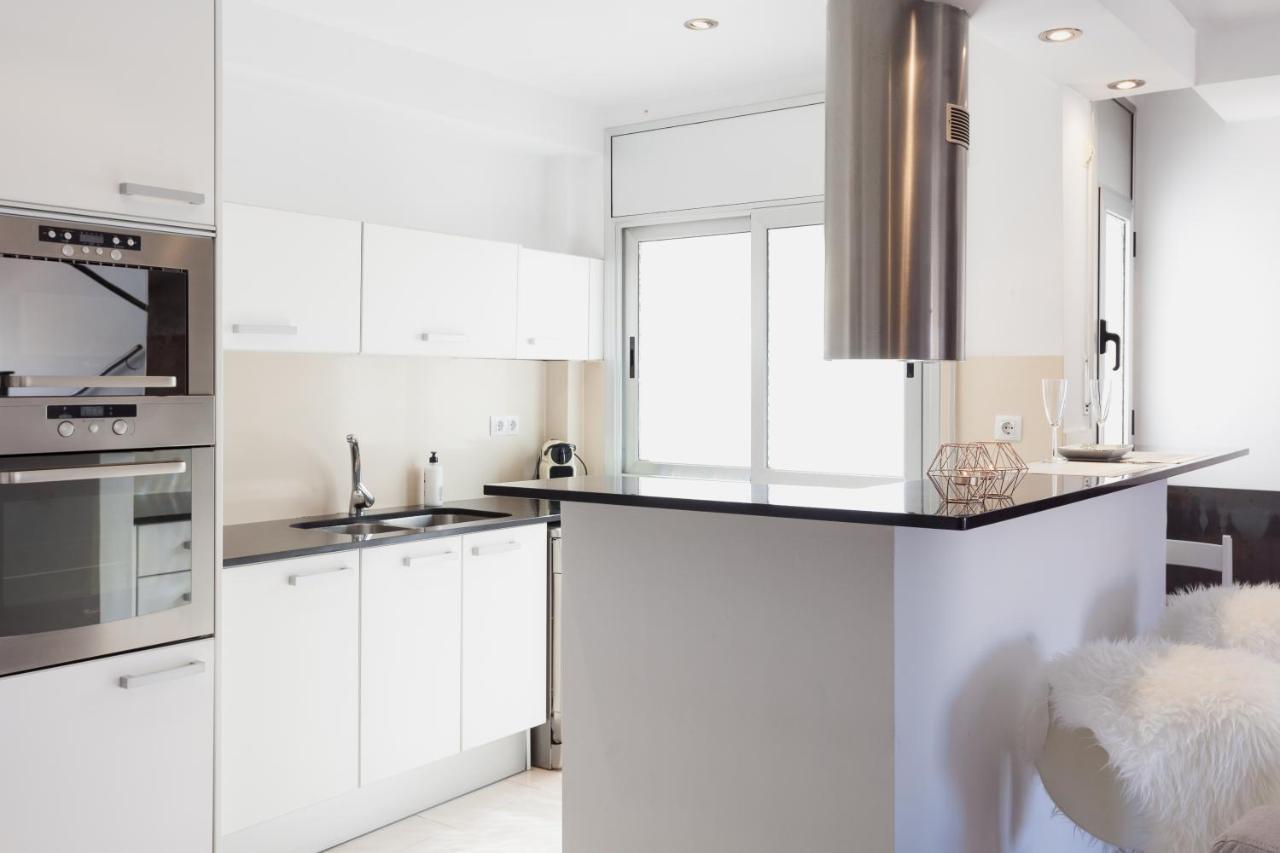 Sunset Boutique Duplex Apartment *